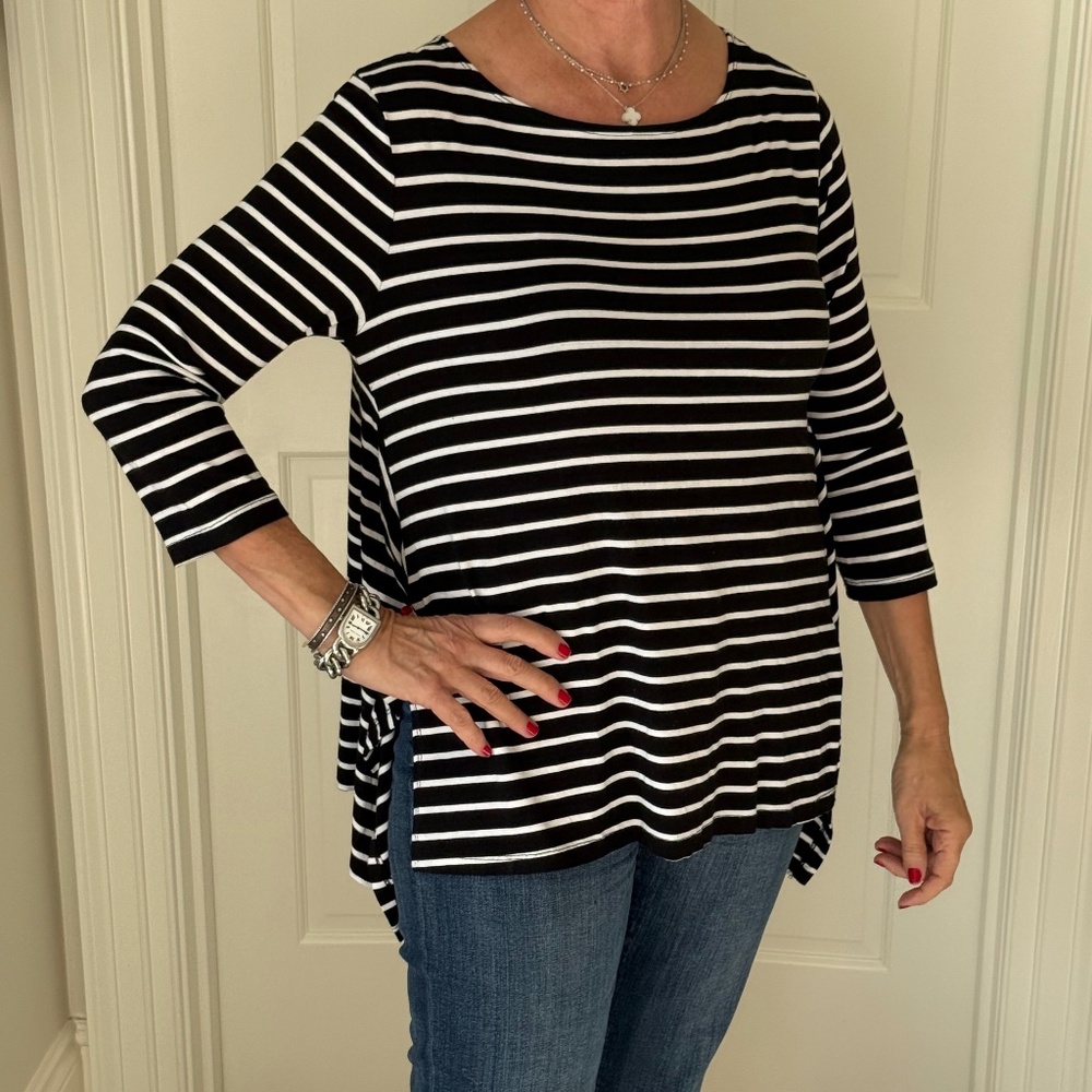 Lisa Bayne 3/4 sleeve Brighten Top Black and white striped
